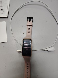 Б/в Фітнес-браслет Huawei band 6 01-201039010