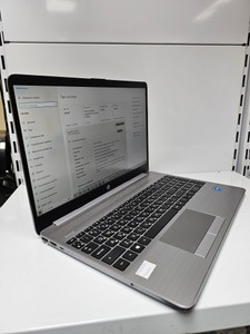 Б/в Ноутбук Hp 15/core i5-1135g7 ddr4/8gb ddr4/ssd 256 gb/*інтегрована 01-200993066