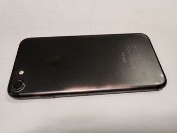 Б/в Мобільний телефон Apple iphone 7 32gb 01-201163901