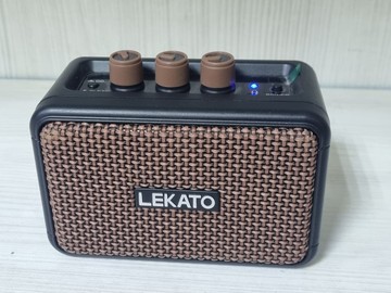 Б/у Комбик гитарный Lekato ag-04 01-201181551