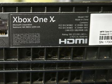 01-200495291: Microsoft xbox one x 1tb
