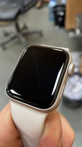 01-200555816: Apple watch se 2 gps 40mm aluminum case with sport