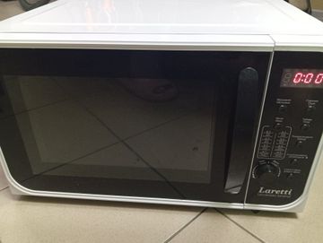 Б/в Мікрохвильова піч Laretti lr-mw8215 01-200620743