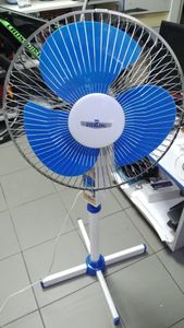 01-200750888: Sterling floor fan