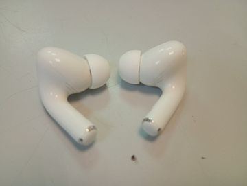 01-200770585: Apple airpods pro 2nd generation with magsafe charging case usb-c