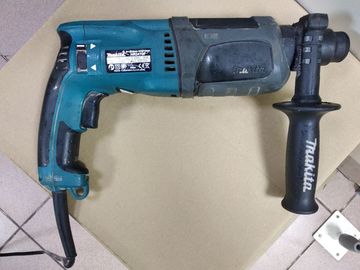 01-200779163: Makita hr2470ft