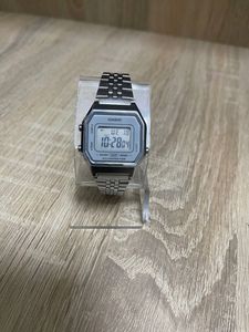 01-200782021: Casio la680w