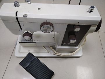 Б/в Швейна машина Без Виробника k 300 super nutzstich f 01-200792332