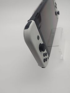 Б/у Игровая приставка Nintendo switch oled 01-200810477