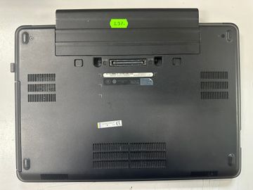 Б/в Ноутбук Dell 14/core i3 4010u ddr3/4gb ddr3/hdd 300 gb/ssd *відсутній/*інтегрована 01-200811816