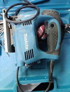 Б/у Электролобзик Makita 4329 01-200812627