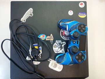 Б/в Ігрова приставка Sony playstation 4 pro 01-200814983