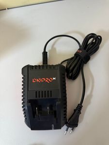 Б/в Шурупокрут Dnipro-M cd-200 1акб 2ah зп 01-200820093