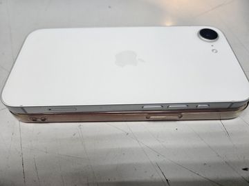 Б/в Мобільний телефон Apple iphone 16e 128gb 01-200820627