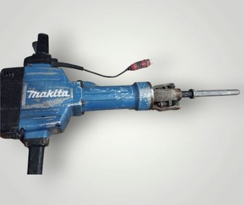Б/в Відбійний молот Makita hm 1810 01-200832828