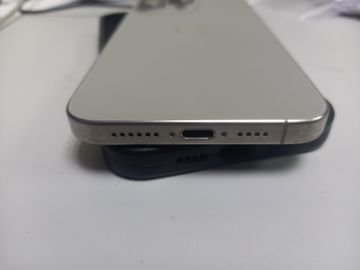 Б/в Мобільний телефон Apple iphone 15 pro max 256gb 01-200838595