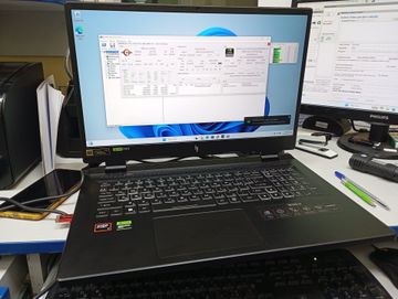 Acer 17/ryzen 7 8845hs ddr5/32gb ddr5/hdd *відсутній/ssd 1000 gb/geforce rtx4070 8gb