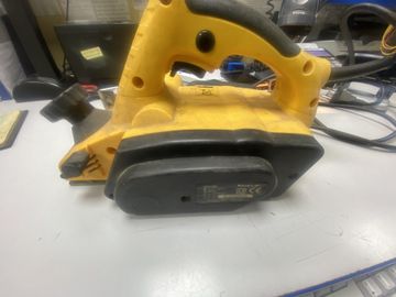 Б/у Электрорубанок Einhell beh 900 01-200870910