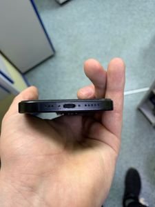 Б/в Мобільний телефон Apple iphone 16 pro 256gb 01-200889965