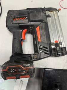 Б/в Степлер акумуляторний Dnipro-M dcn-200 1акб 4ah зп 01-200895798