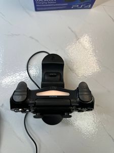 Б/в Док станція для геймпадів Sony dualshock 4 charging station cuh-zdc1 01-200907921