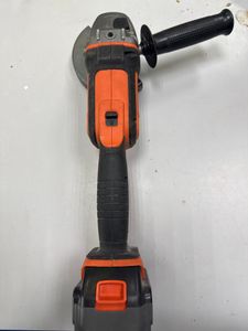 Б/в Кутова шліфмашина Black&Decker bcg720 1акб 4ah зп 01-200911672