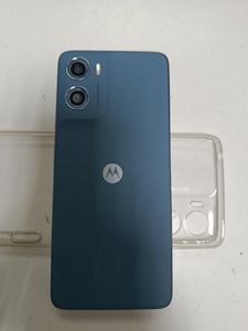 Б/в Мобільний телефон Motorola moto g06 4g 4/256gb 01-200918834