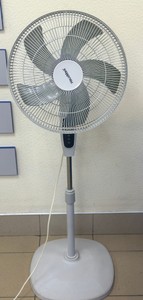 Б/у Вентилятор Hausmark hsfm-1605wh/rc 01-200938321