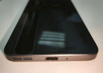 Б/в Мобільний телефон Zte nubia neo 2 5g 8/256gb 01-200962496