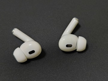 Б/в Навушники Apple airpods pro 2nd generation with magsafe charging case usb-c 01-200966579