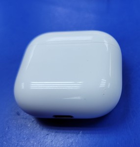 Б/в Навушники Apple airpods 4 01-200901492