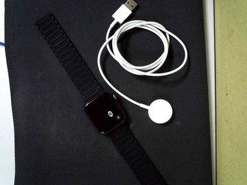 Б/в Смарт-годинник Apple watch series 4 gps + cellular 44mm aluminium case 01-200976739