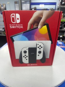 Б/в Ігрова приставка Nintendo switch oled 01-200999018