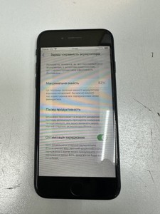 Б/в Мобільний телефон Apple iphone se 2020 64gb 01-200999570