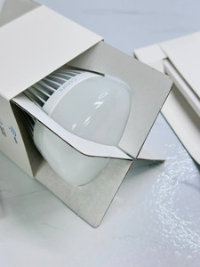 Б/в Лампочка Wiz e27 смарт з пультом 01-201012059