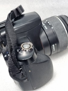 Б/в Фотоапарат цифровий Sony alpha dslr-a200 (sony sal1855 (dt 3.5-5.6/18-55 sam)) 01-201020401