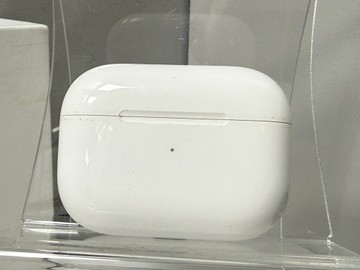 Б/в Навушники Apple airpods pro 2nd generation with magsafe charging case usb-c 01-201031154