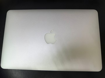 Б/в Ноутбук Apple macbook air a1465 / core i5 1,6ghz/ ram4gb/ ssd128gb/ l hd graphics 6000 01-201038893