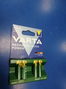 Б/у Батарейки Varta aaa 1000 mah упак із 4шт 01-201045432