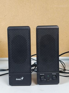 Genius sp-s100