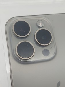 Б/в Мобільний телефон Apple iphone 15 pro 256gb 01-201149971