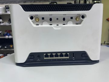 01-200786944: Mikrotik chateau lte6