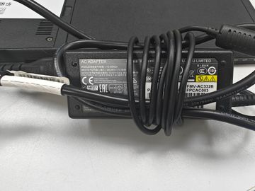 Б/в Ноутбук Fujitsu 12/core i3 8145u ddr4/8gb ddr4/hdd *відсутній/ssd 240 gb/*інтегрована 01-200803620