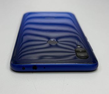 Б/в Мобільний телефон Xiaomi redmi 7 3/32gb 01-200812879