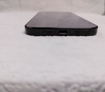 Б/в Мобільний телефон Apple iphone 16 pro max 256gb 01-200816239