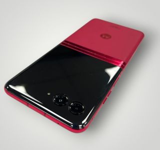 Б/в Мобільний телефон Motorola razr plus 2023 8/256gb 01-200789765