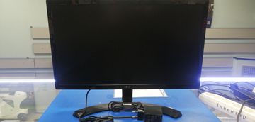 Б/у Монитор Lg 22mp58d-p 01-200821404