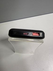 Б/в Зовнішній акумулятор Grunhelm power bank 10000 mah gp-10qc 01-200824743