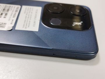 Б/в Мобільний телефон Tecno spark go 2023 bf7n 3/64gb 01-200831165