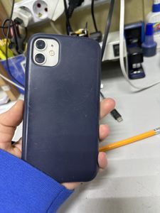 Б/у Мобильный телефон Apple iphone 11 128gb 01-200831538